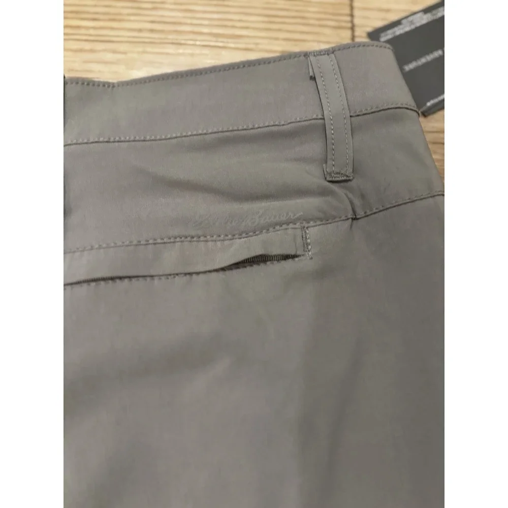 NWT Cargo Shorts Men's Eddie Bauer  Active Fit S 40 Inseam 10